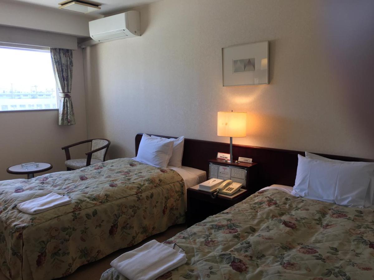 Yamanashi Grand Hotel Showa Εξωτερικό φωτογραφία